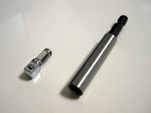 �~�j���o�[�X�M�A���`�F�b�g�Z�b�g�̃A�_�v�^�[