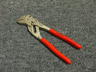 �������߁I�N�j�y�b�N�X���v���C���[�����`���c