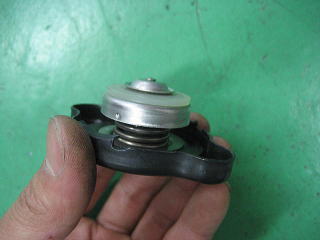 ���W�G�[�^�L���b�v�̃X�v�����O���~�\�I