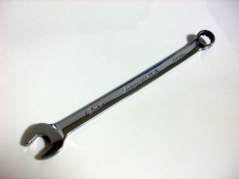 �t�����N�h���C�u�R���r�l�[�V���������`